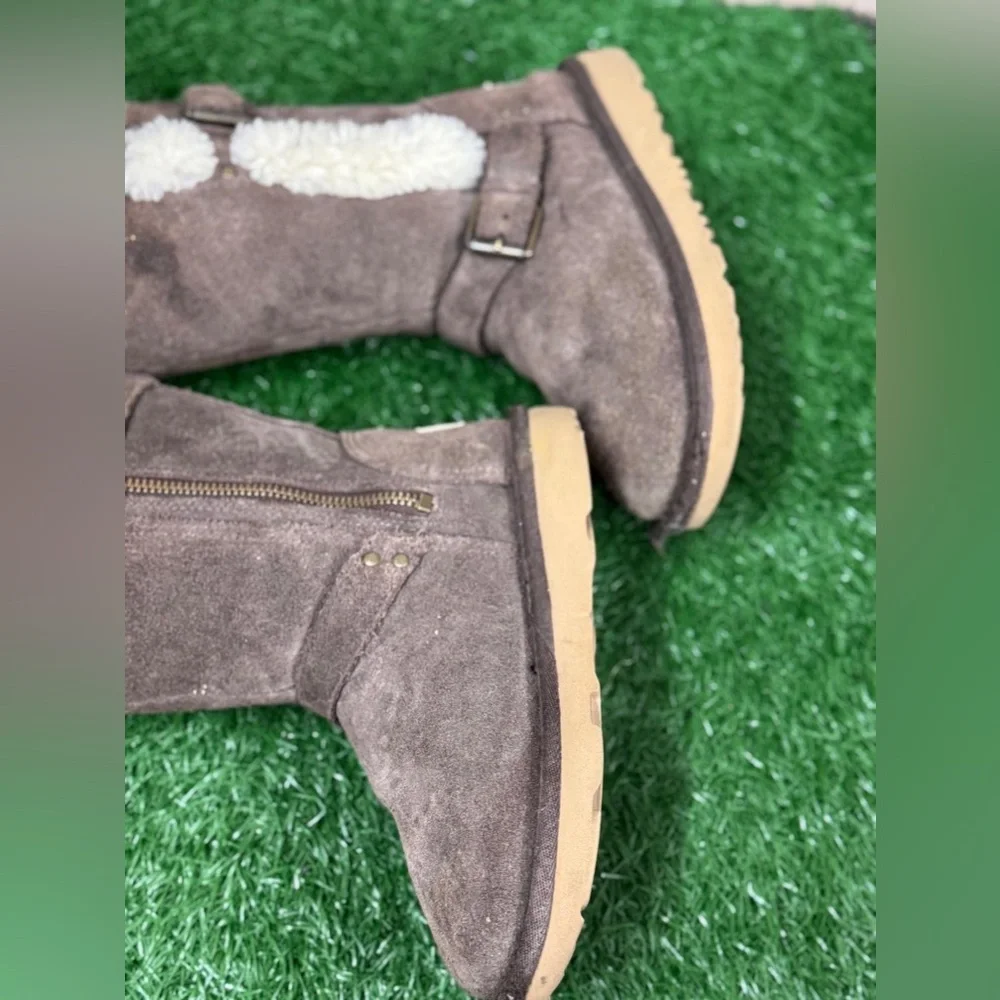 Ugg Magda 1017352K Brown kids‎ Water Resistant Boot Size 13